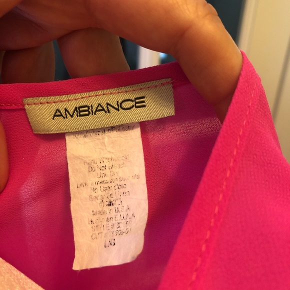 Fun pink top! - Picture 5 of 5